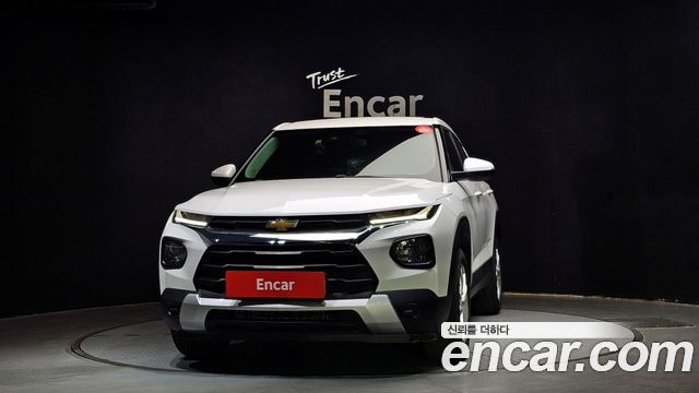 Chevrolet Korea Trailblazer 2021 — photo 3