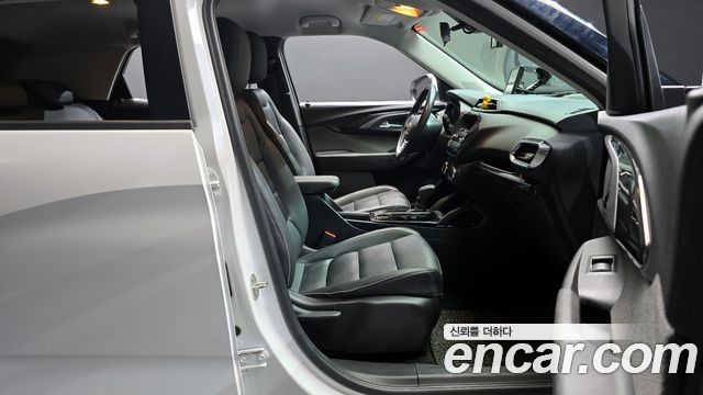 Chevrolet Korea Trailblazer 2021 — photo 10