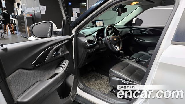 Chevrolet Korea Trailblazer 2021 — photo 11