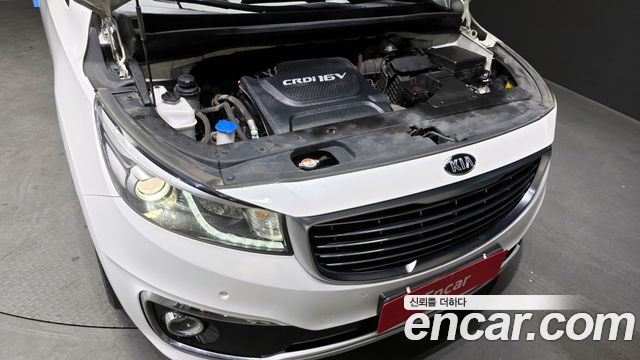 Kia Canival 2018 — photo 6