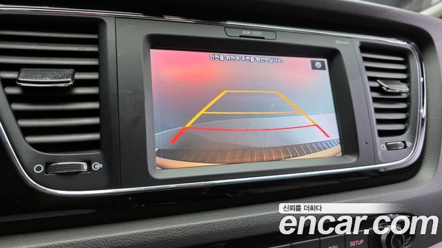 Kia Canival 2018 — photo 16