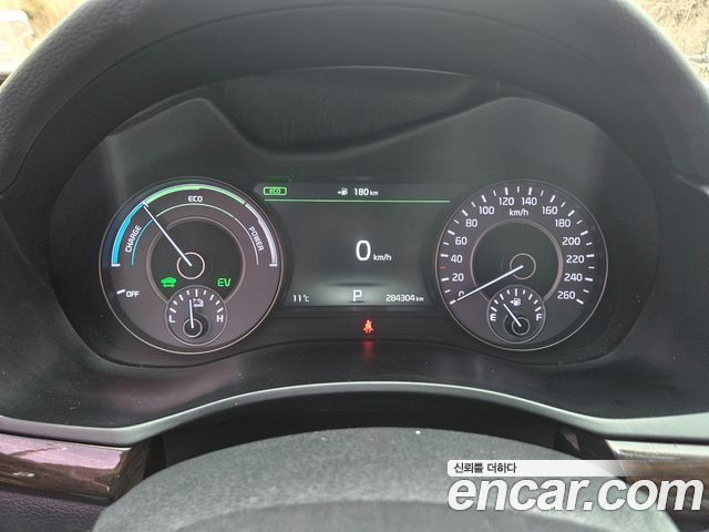 Kia K7 2018 — photo 8