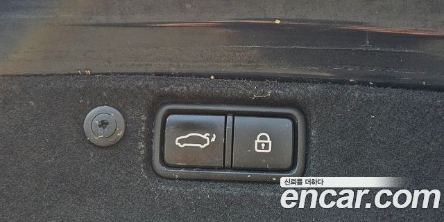 Kia K7 2018 — photo 9