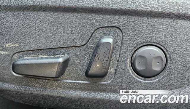 Kia K7 2018 — photo 13