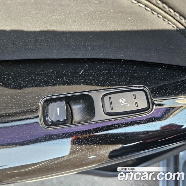 Kia K7 2018 — photo 17