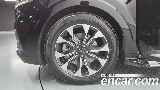 Kia Canival 2023 — photo 5