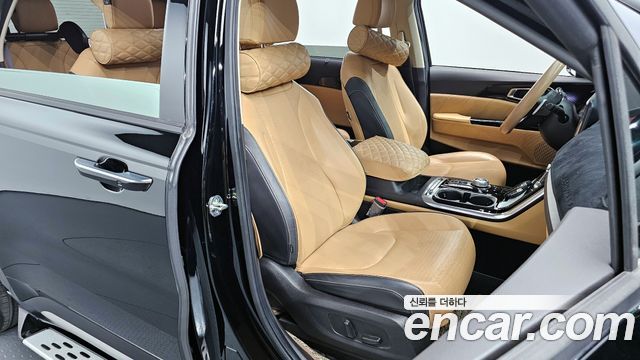 Kia Canival 2023 — photo 10