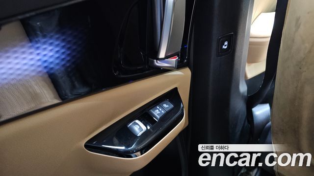 Kia Canival 2023 — photo 19