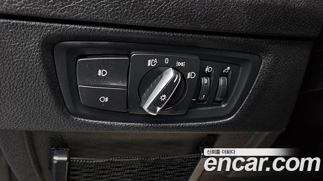 BMW 1-Series 2018 — photo 14