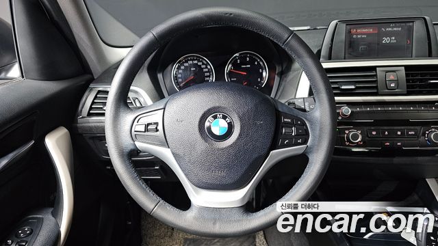 BMW 1-Series 2018 — photo 15