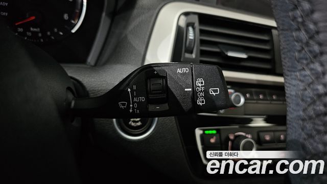 BMW 1-Series 2018 — photo 16