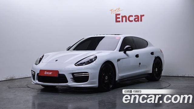 Porsche Panamera 2015 — photo 1
