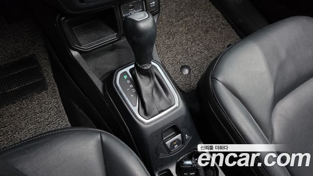 Jeep Renegade 2018 — photo 9