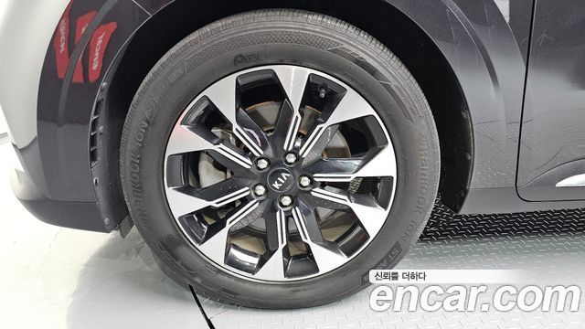 Kia Canival 2021 — photo 5
