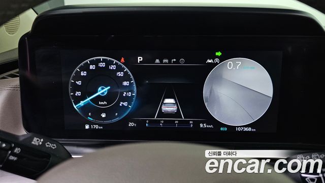 Kia Canival 2021 — photo 8