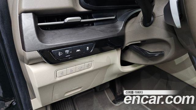 Kia Canival 2021 — photo 13
