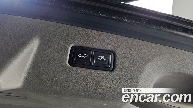 Kia Canival 2021 — photo 19