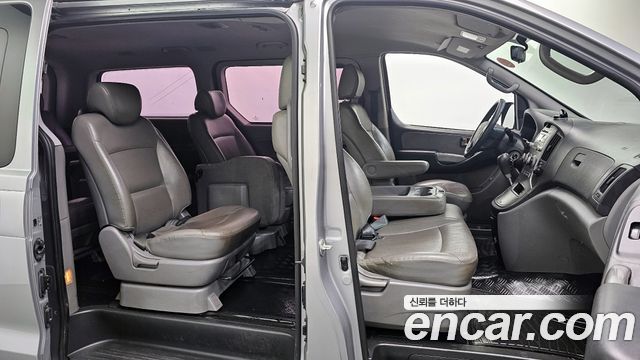 Hyundai Starex 2016 — photo 10