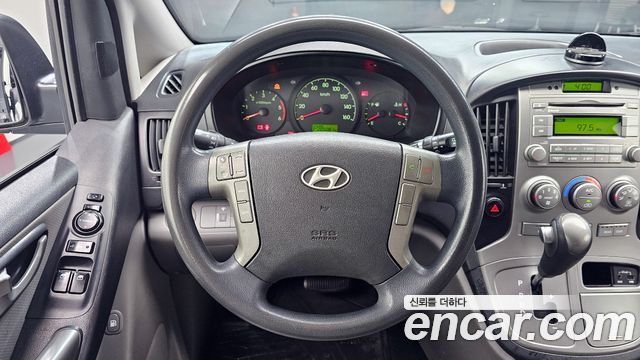 Hyundai Starex 2016 — photo 13