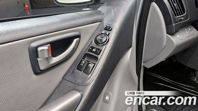Hyundai Starex 2016 — photo 16