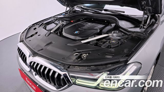 BMW Gran Turismo 2023 — photo 6