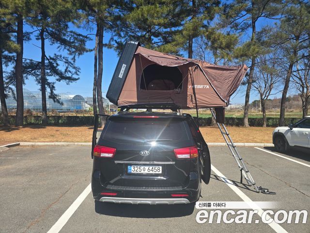 Kia Canival 2018 — photo 2