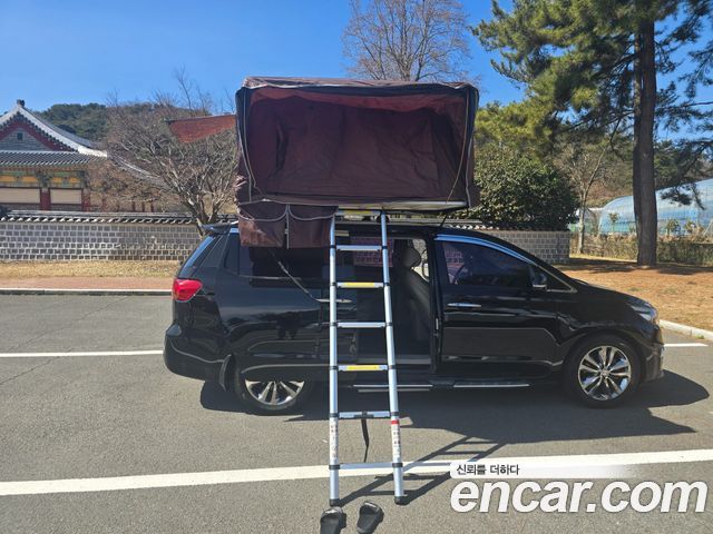 Kia Canival 2018 — photo 3