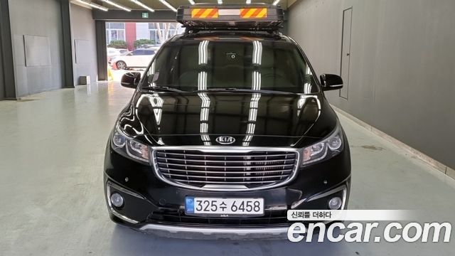Kia Canival 2018 — photo 4