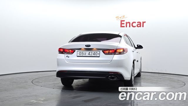 Kia K5 2017 — photo 4