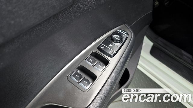 Kia K5 2017 — photo 17