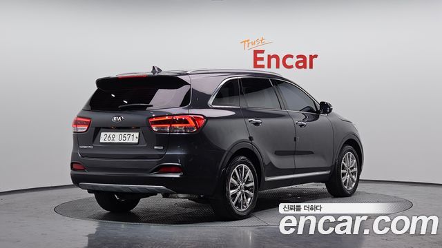 Kia Sorento 2016 — photo 2