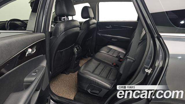 Kia Sorento 2016 — photo 12