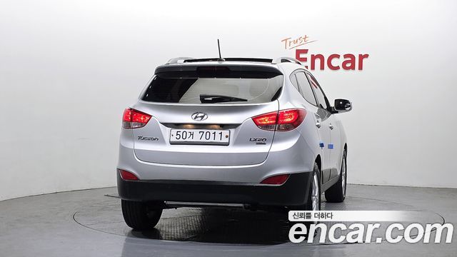 Hyundai Tucson 2011 — photo 4