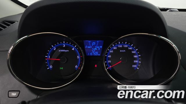 Hyundai Tucson 2011 — photo 8