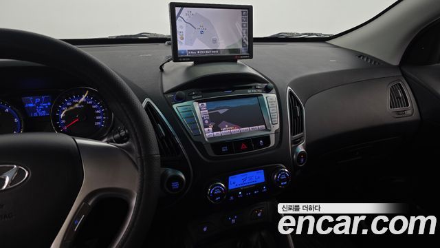 Hyundai Tucson 2011 — photo 16