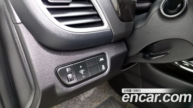 Kia Seltos 2023 — photo 16