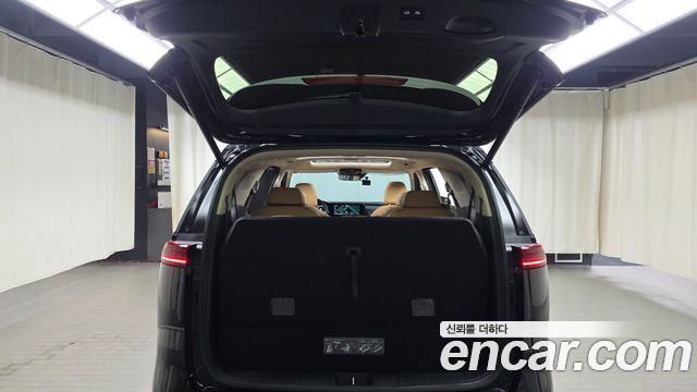 Kia Canival 2023 — photo 20