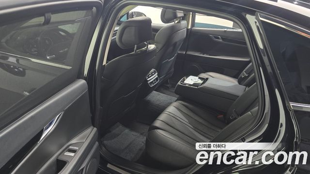 Genesis G80 2022 — photo 11