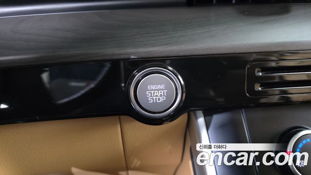 Kia Canival 2022 — photo 17
