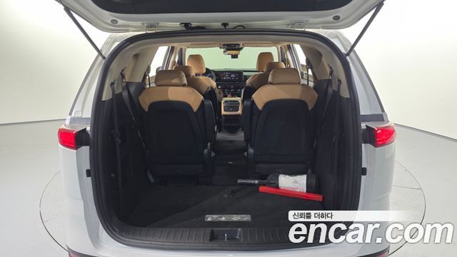 Kia Canival 2022 — photo 20