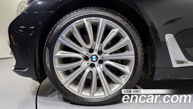 BMW 7-Series 2016 — photo 5
