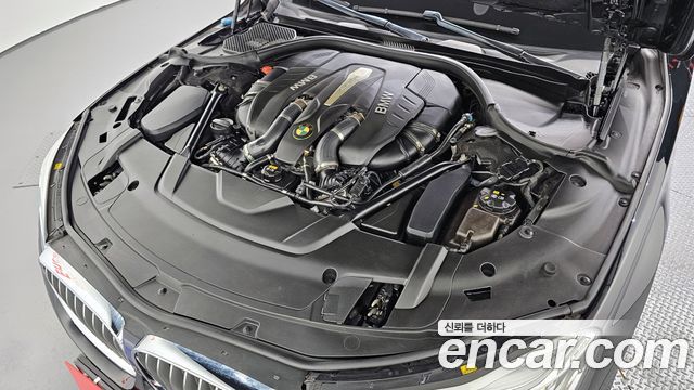 BMW 7-Series 2016 — photo 6