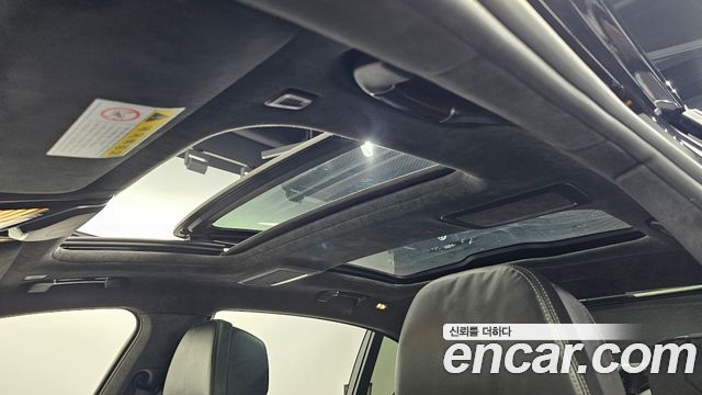 BMW 7-Series 2016 — photo 14