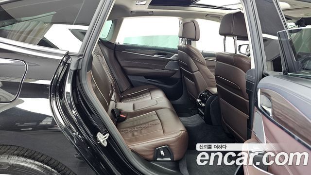 BMW Gran Turismo 2023 — photo 12