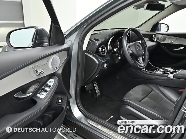 Mercedes-Benz GLC-Class 2019 — photo 11