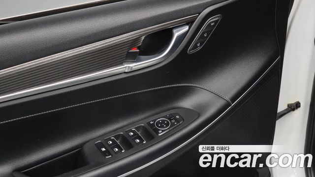 Hyundai Grandeur 2018 — photo 18
