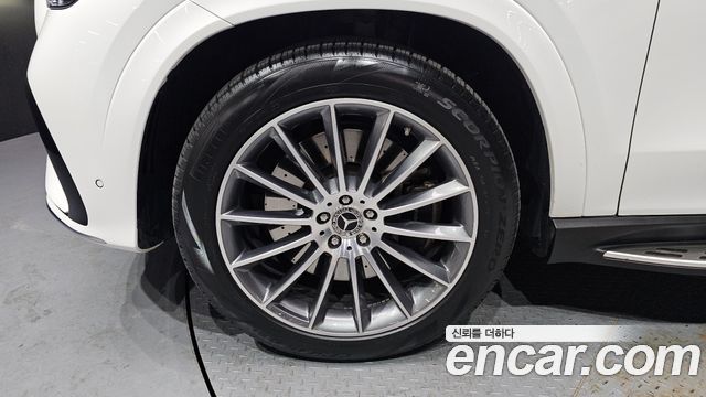 Mercedes-Benz GLE-Class 2025 — photo 5