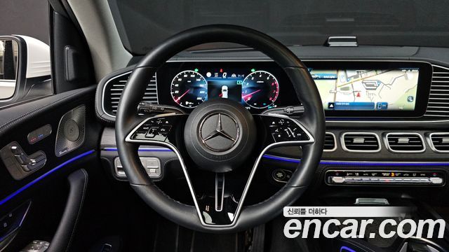 Mercedes-Benz GLE-Class 2025 — photo 14