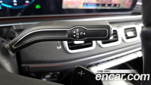 Mercedes-Benz GLS-Class 2022 — photo 9