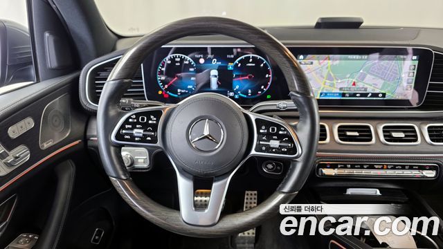 Mercedes-Benz GLS-Class 2022 — photo 13
